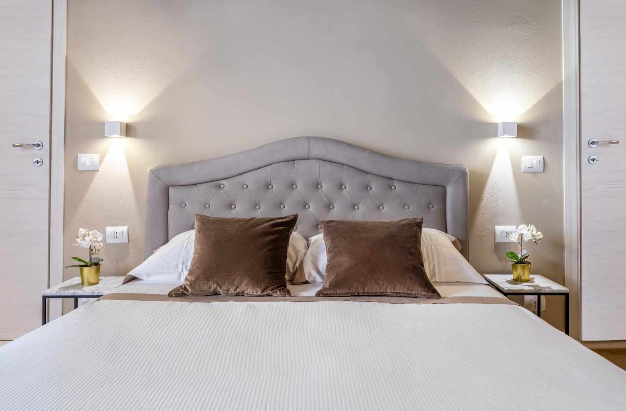 Santa Croce Luxury Suite - Dolcevita Holiday Firenze Kültér fotó